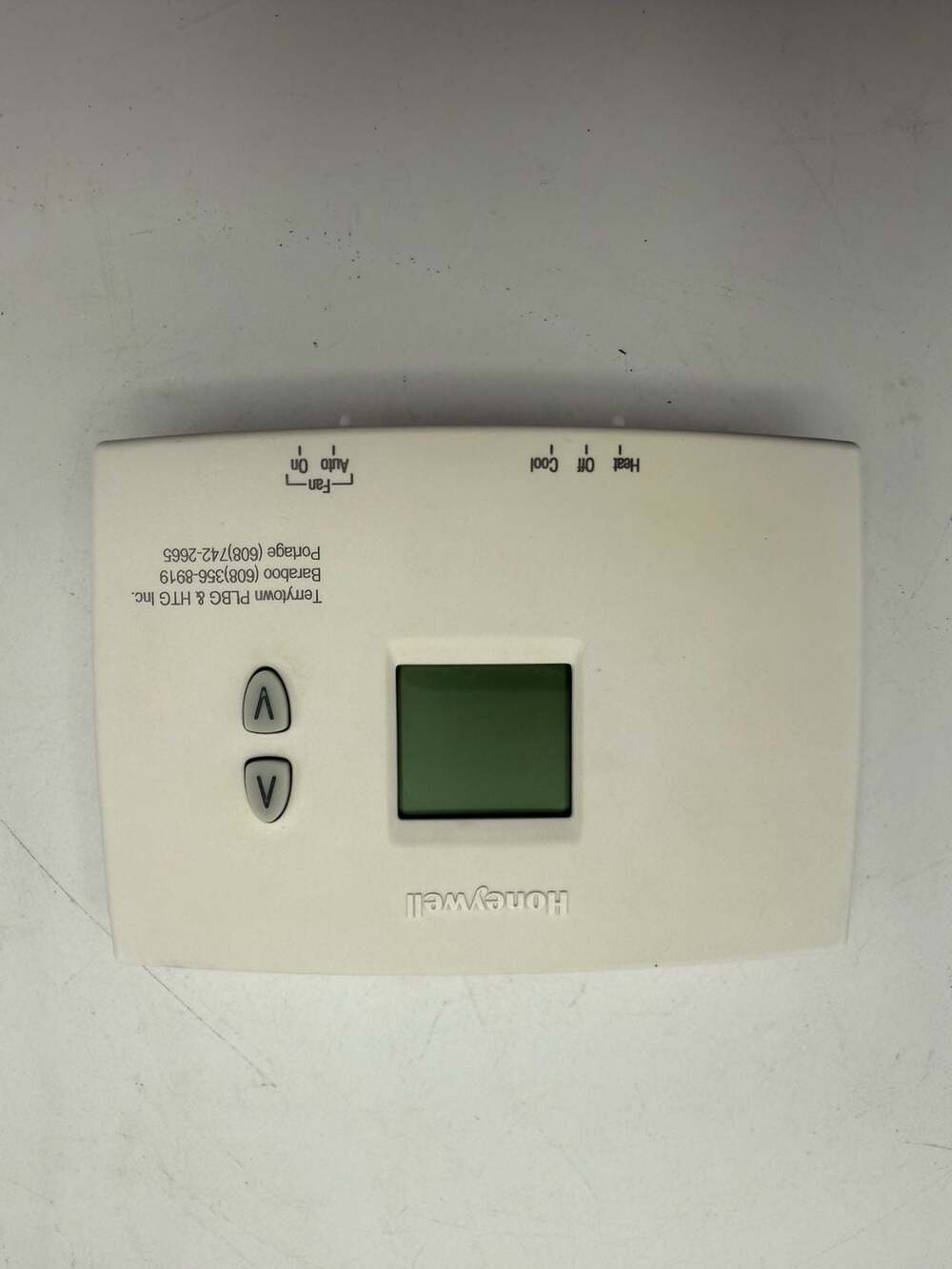 Honeywell TH1110DH1003 Non-Programmable Digital Thermostat